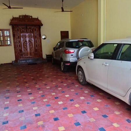 Vj Villa Home Stay Orange Double Cot Room بونديتْشيري المظهر الخارجي الصورة